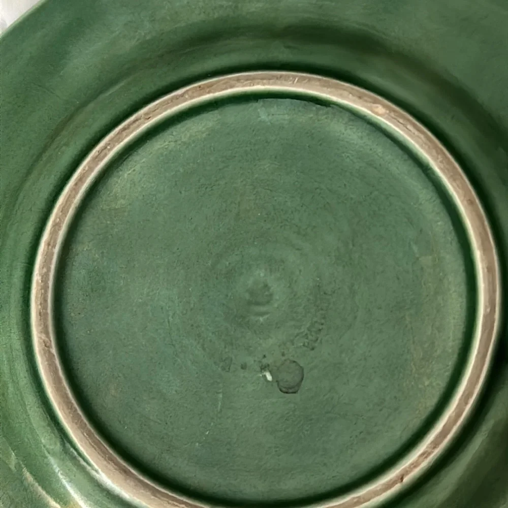 Vintage bordallo luncheon plate with grape and leaf decoration